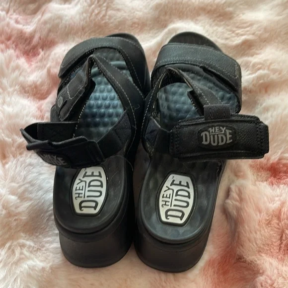 Hey Dude Delray Platform Sandal - Picture 3 of 5